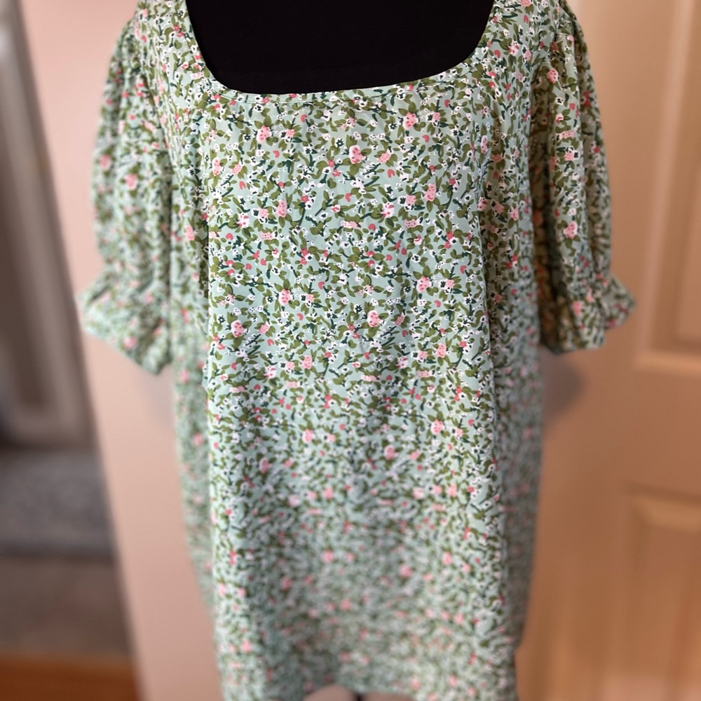 SHEIN Curve Floral Top in Green and Pink